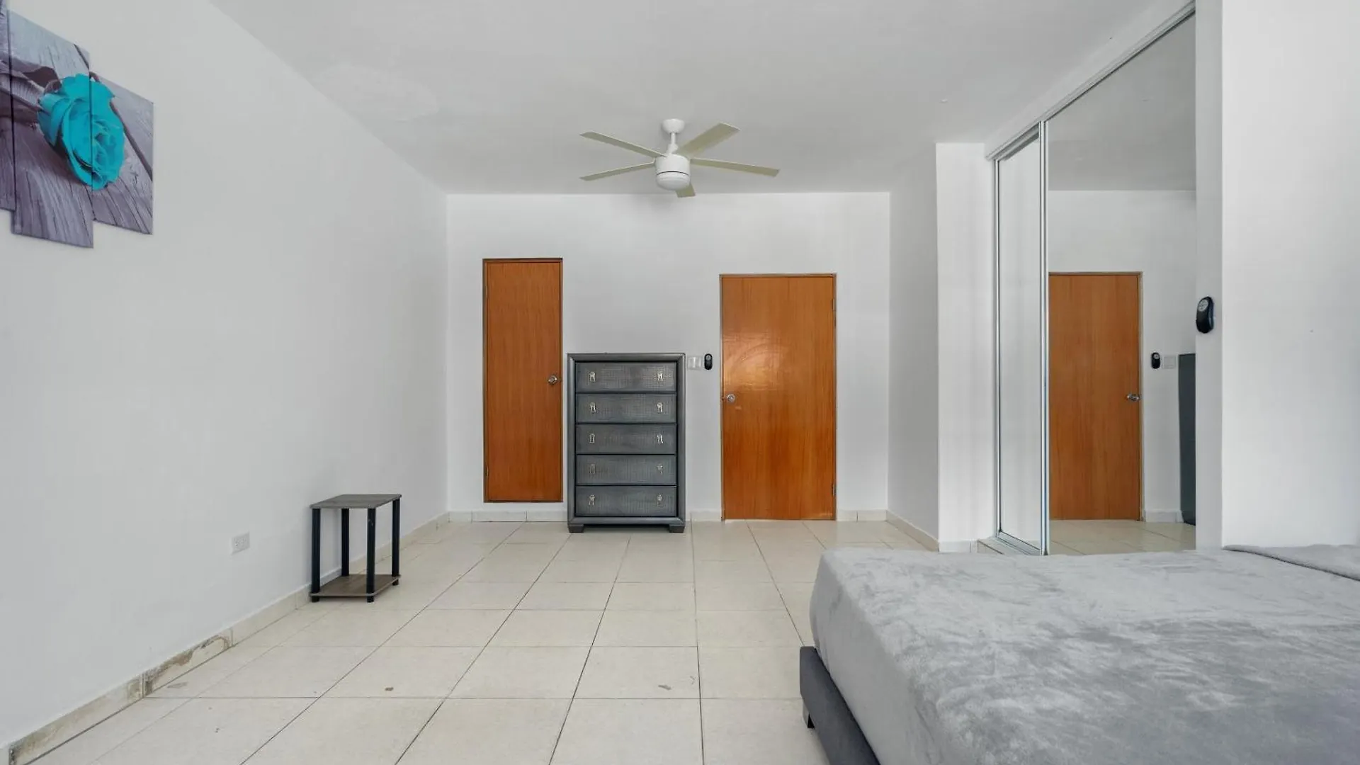 Beach Access Escape With Pool And Tanning Lounges San Juan
