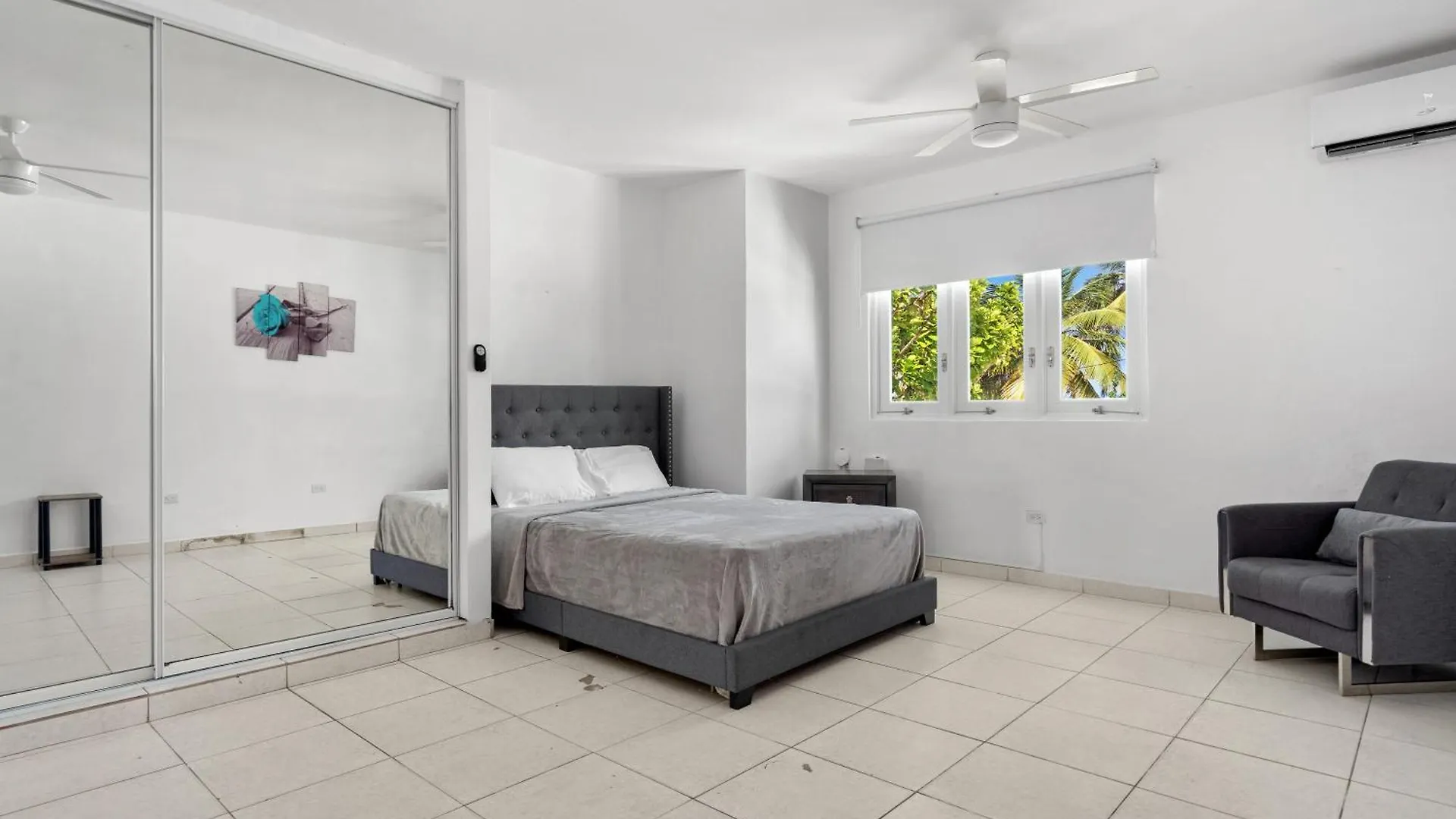 Beach Access Escape With Pool And Tanning Lounges San Juan Apartmán